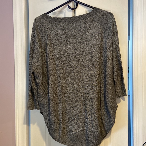 Express sweater - Picture 2 of 3